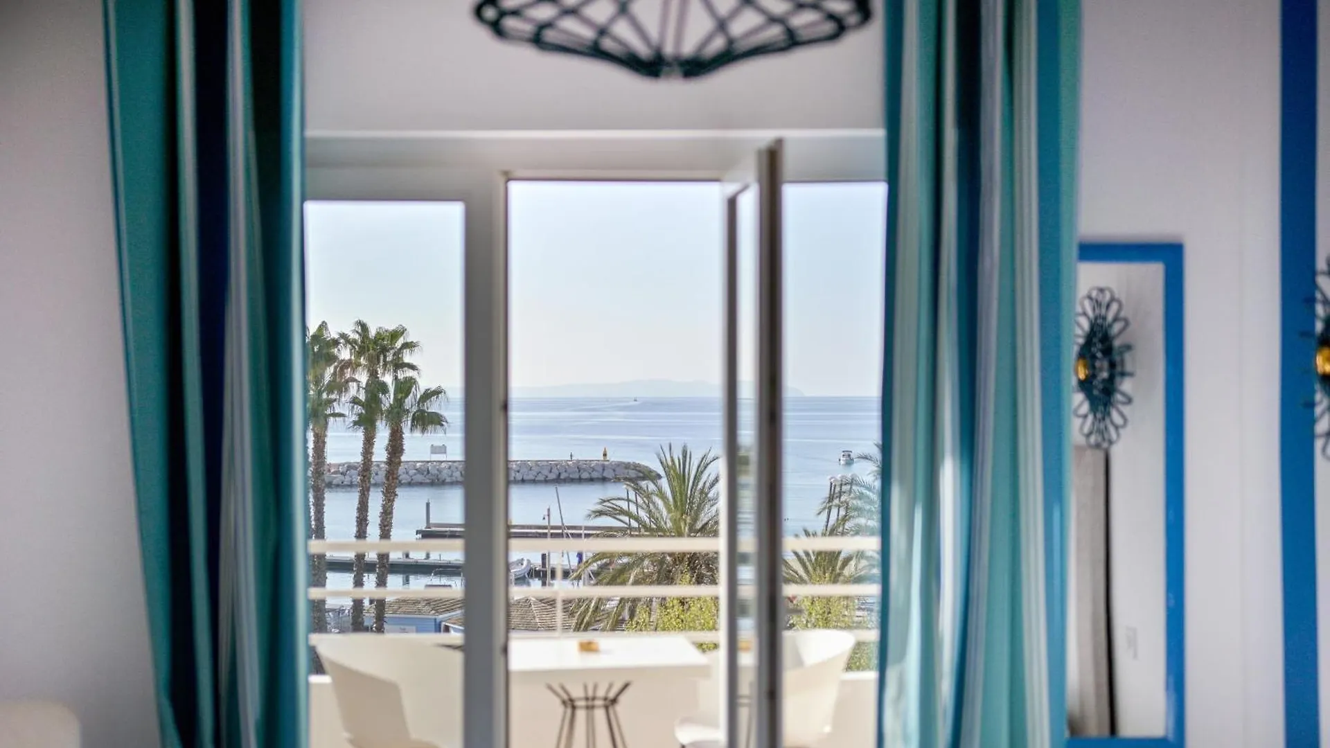 Hotel Espadon Bleu Le Lavandou France