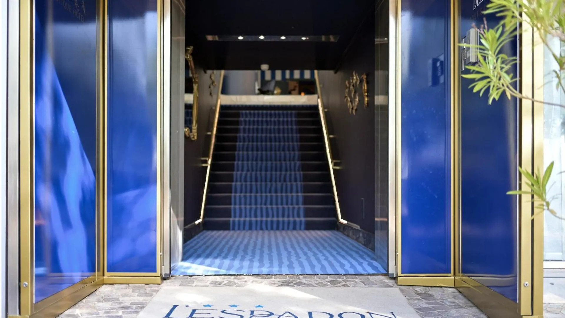Hotel Espadon Bleu Le Lavandou 3*,
